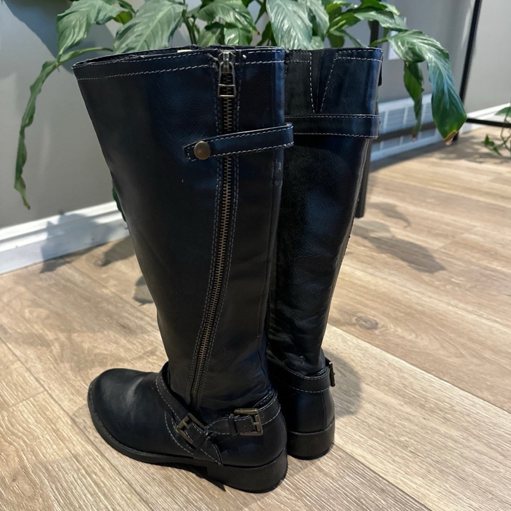 Knee high boots women size 7.5